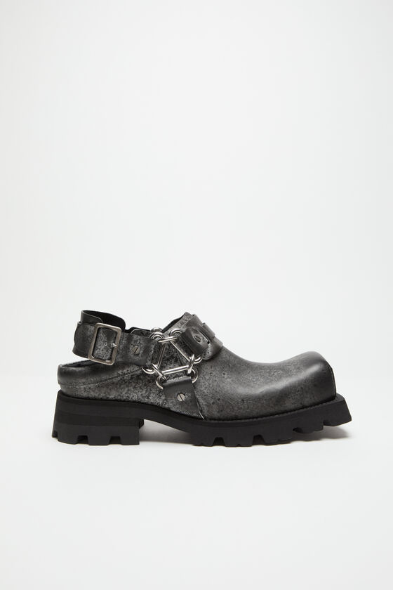 (image for) Tailored Leather buckle mule